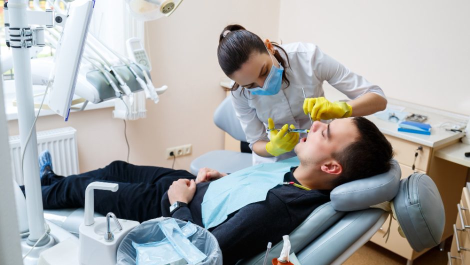 Urgență stomatologică: De ce abcesul dentar necesită atenție imediată